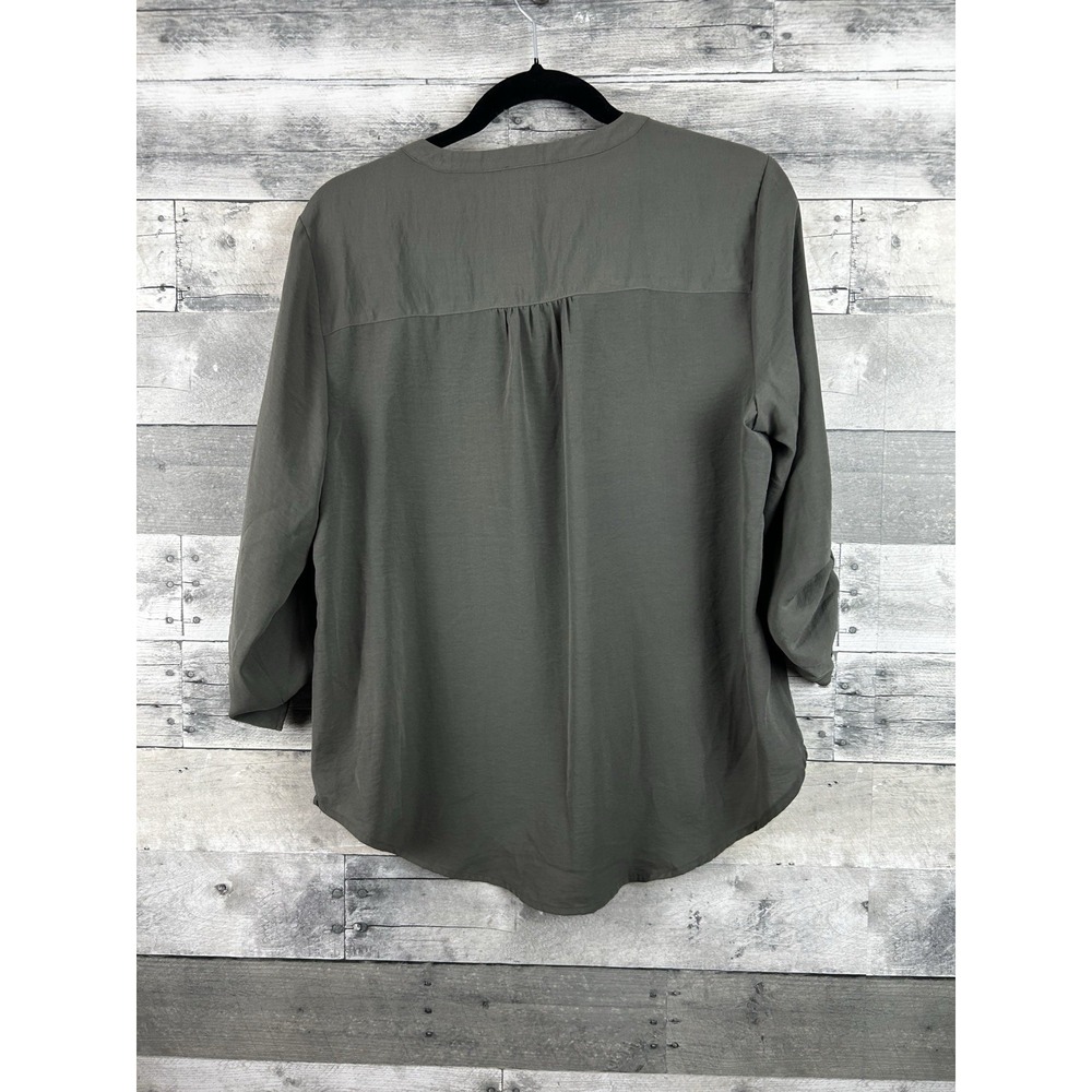 Maurice's Medium Gray 3/4 Sleeve V Neck Blouse Pop Up Blouse - Picture 2 of 6